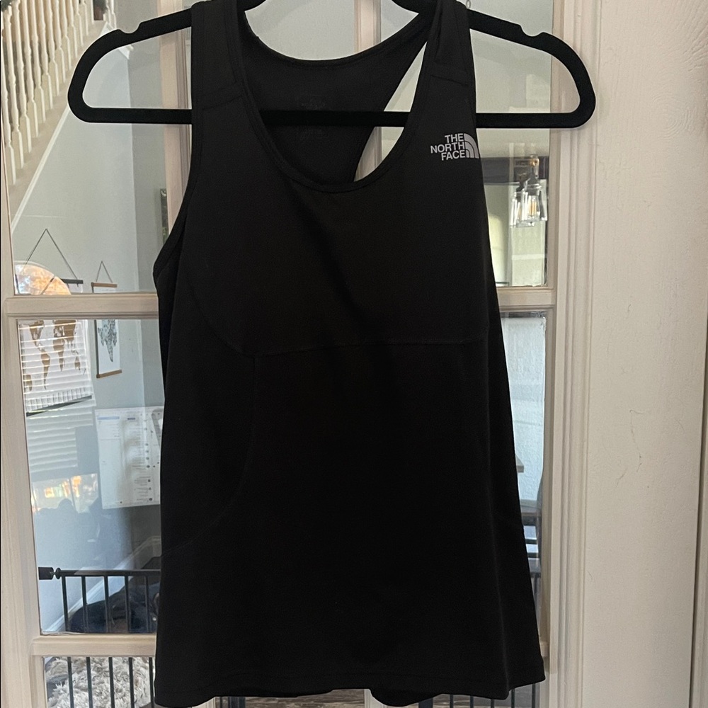 The North Face Women's Black Tank Top with Built in Bra Sz med